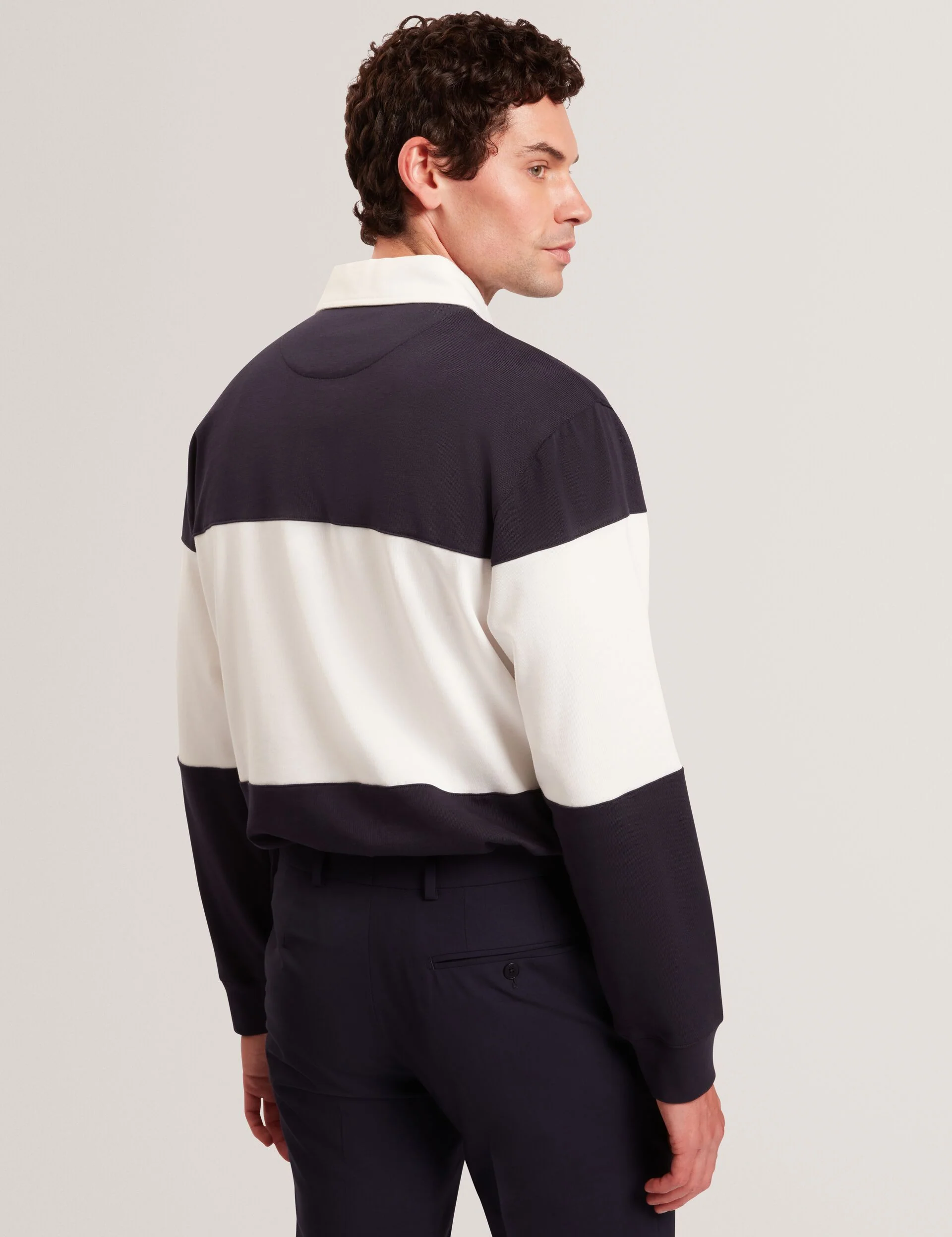 TRAVISS | NAVY - Image 4
