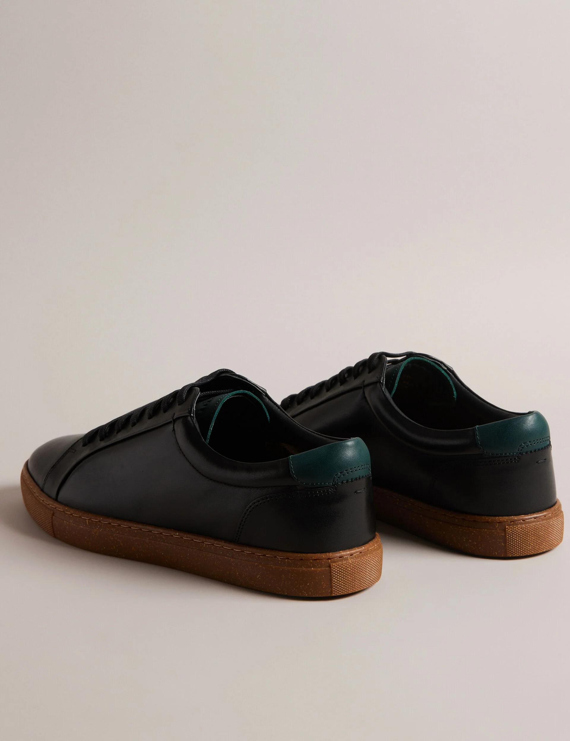 UDAMOU | BLACK - Image 4