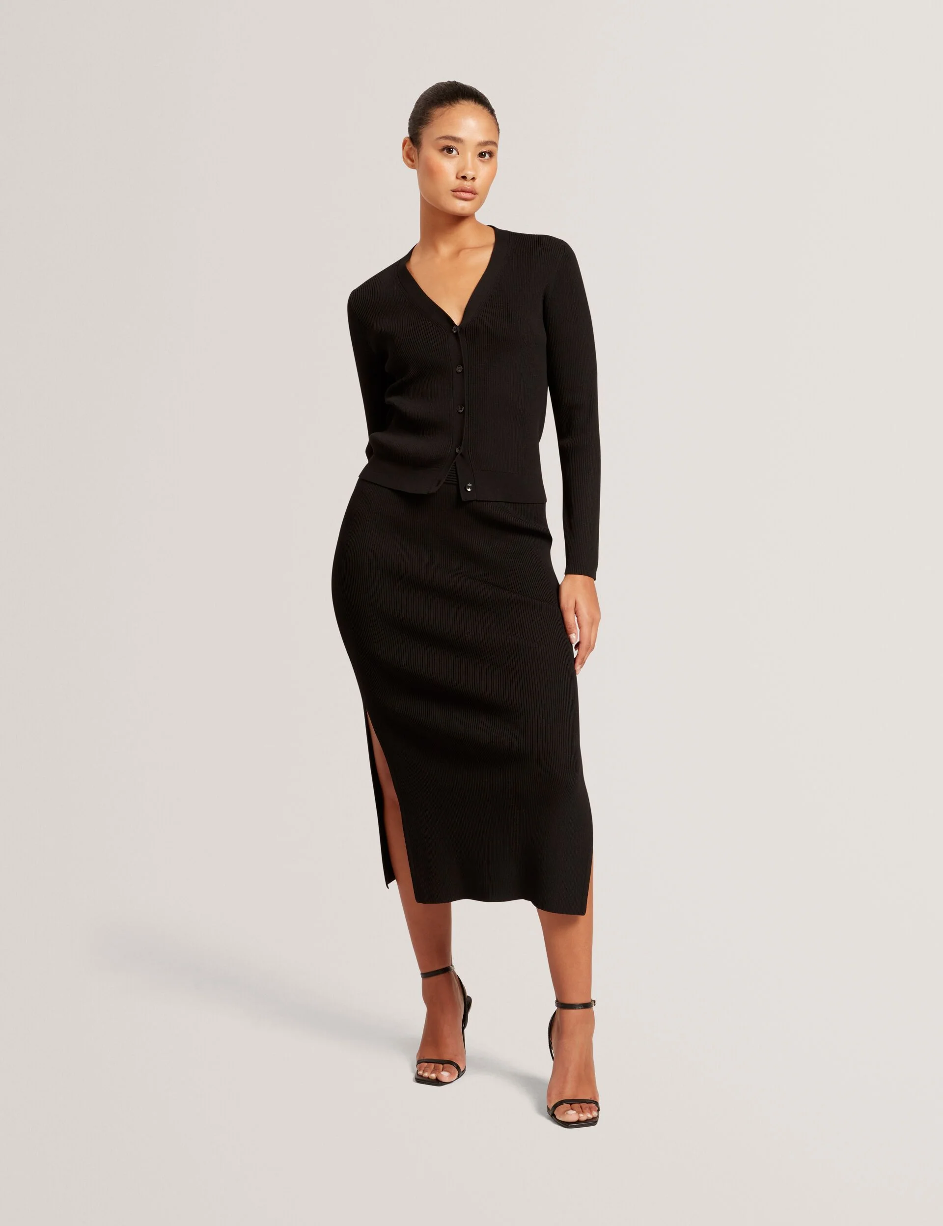 V-NECK CARDIGAN WITH RIB | BLACK - Image 2