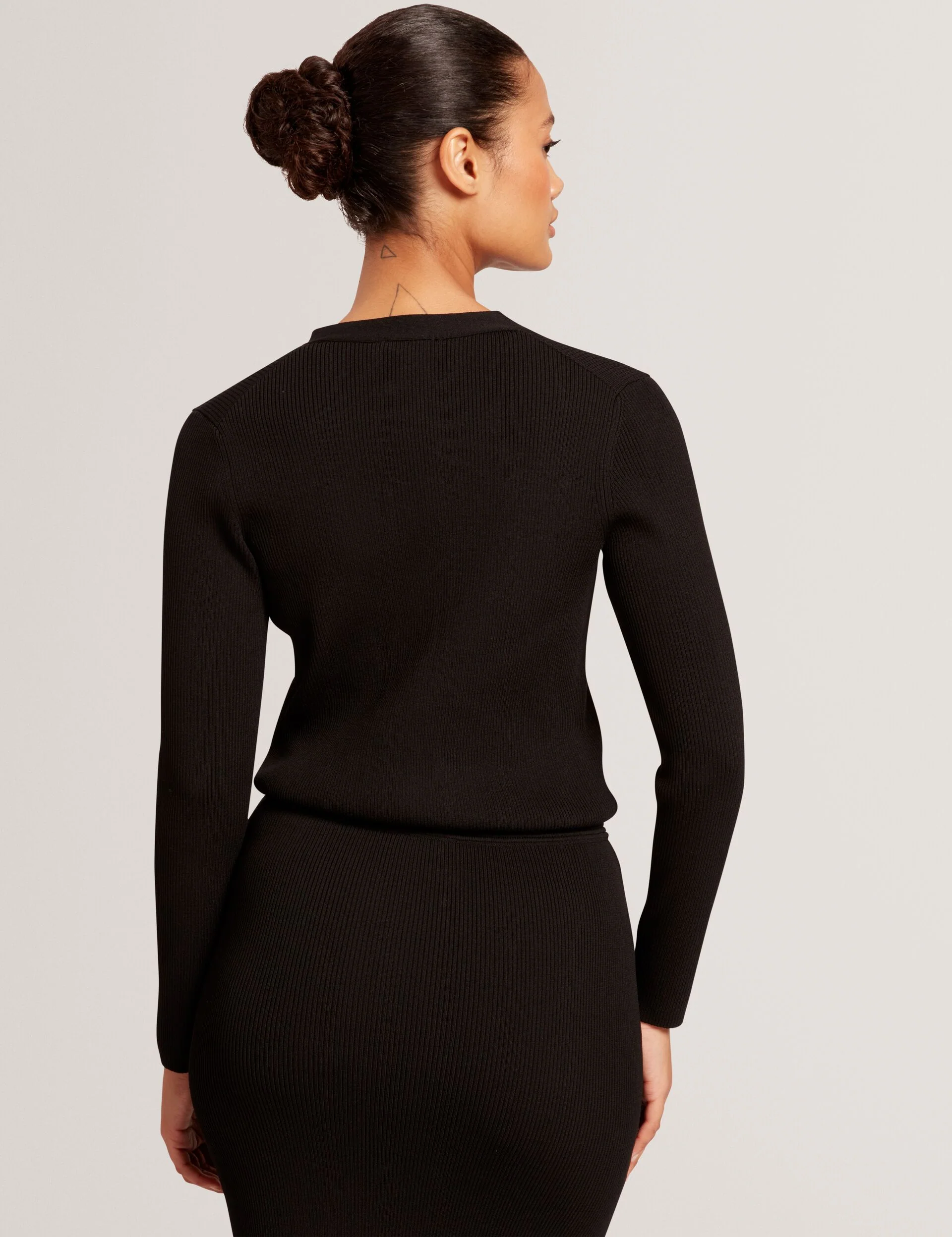 V-NECK CARDIGAN WITH RIB | BLACK - Image 5
