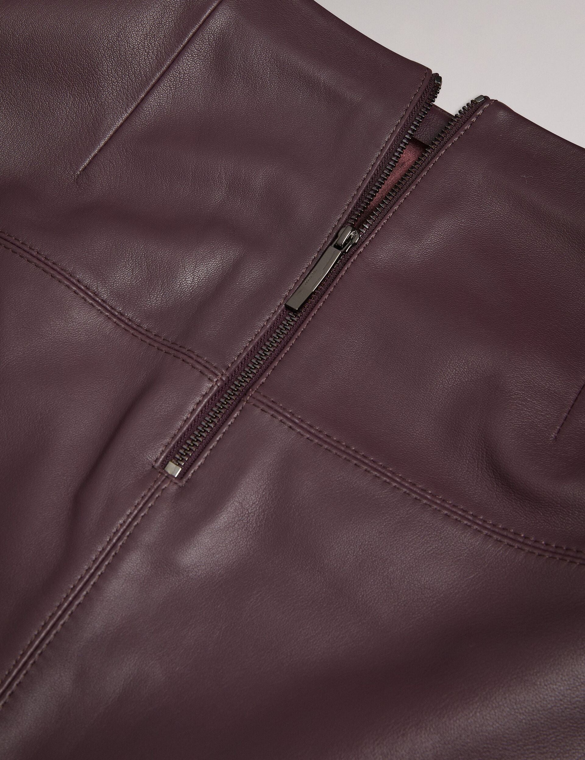 VALIAT | DARK RED - Image 5