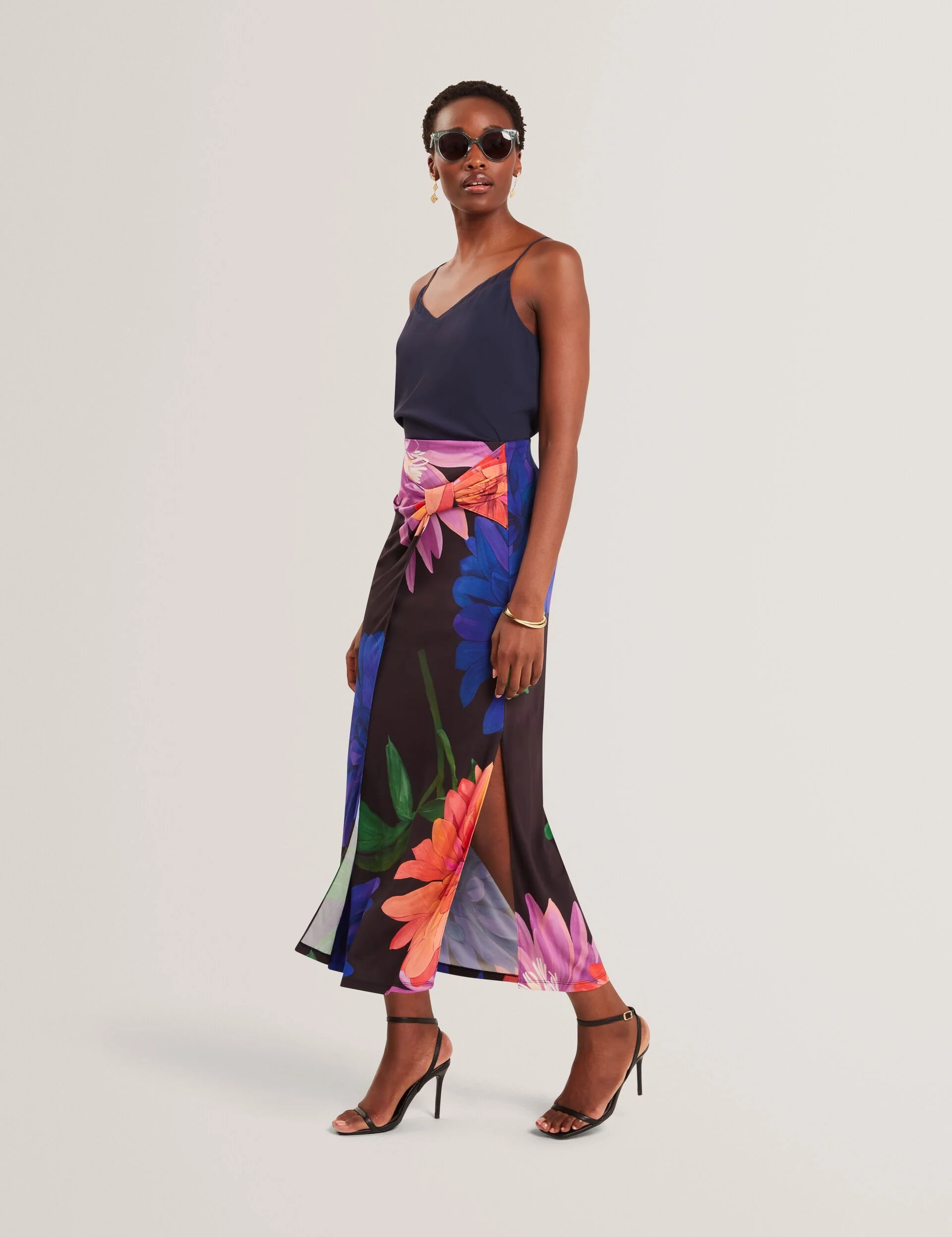 VARNIA | BLACK - Image 7