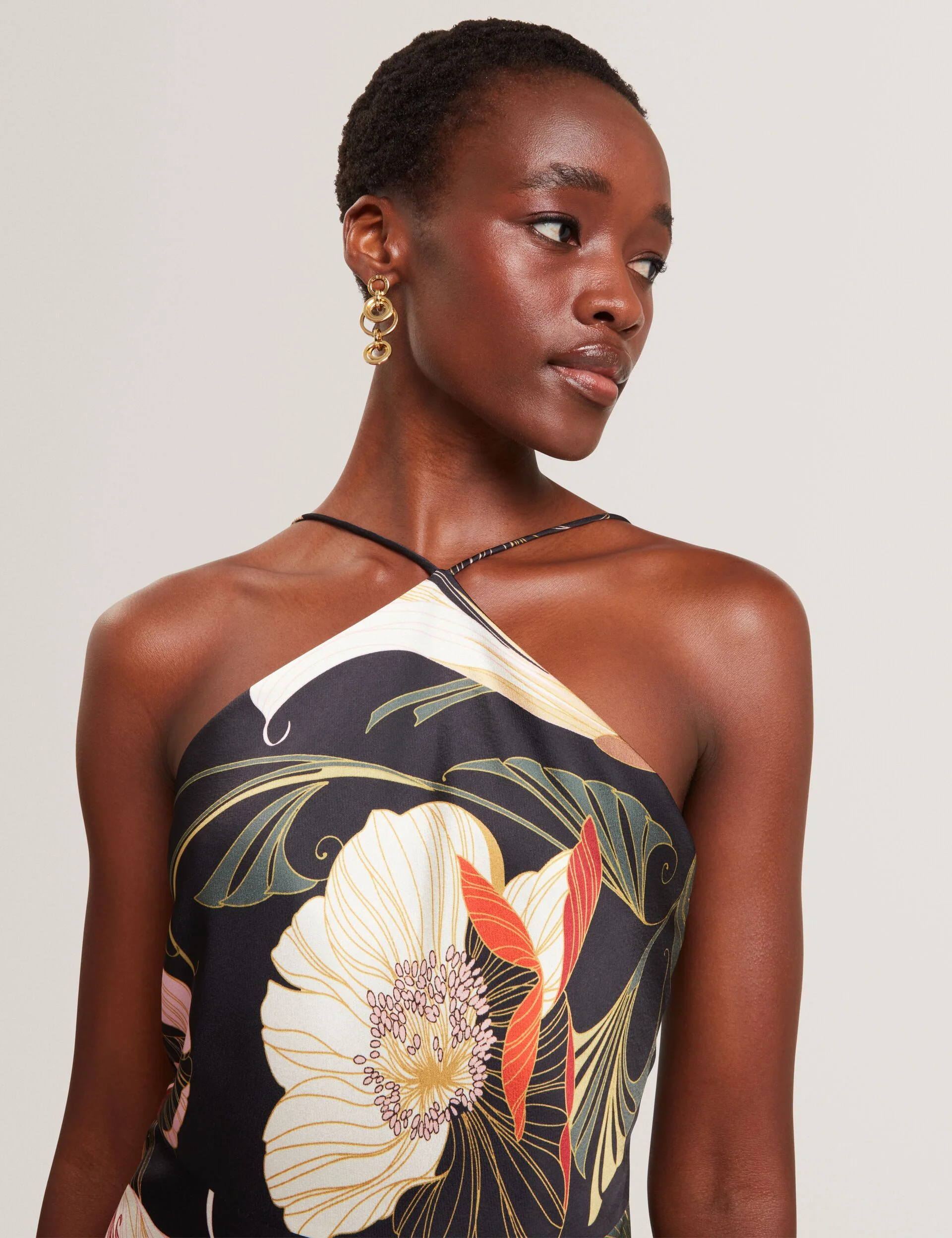 VEHRA | BLACK - Image 4