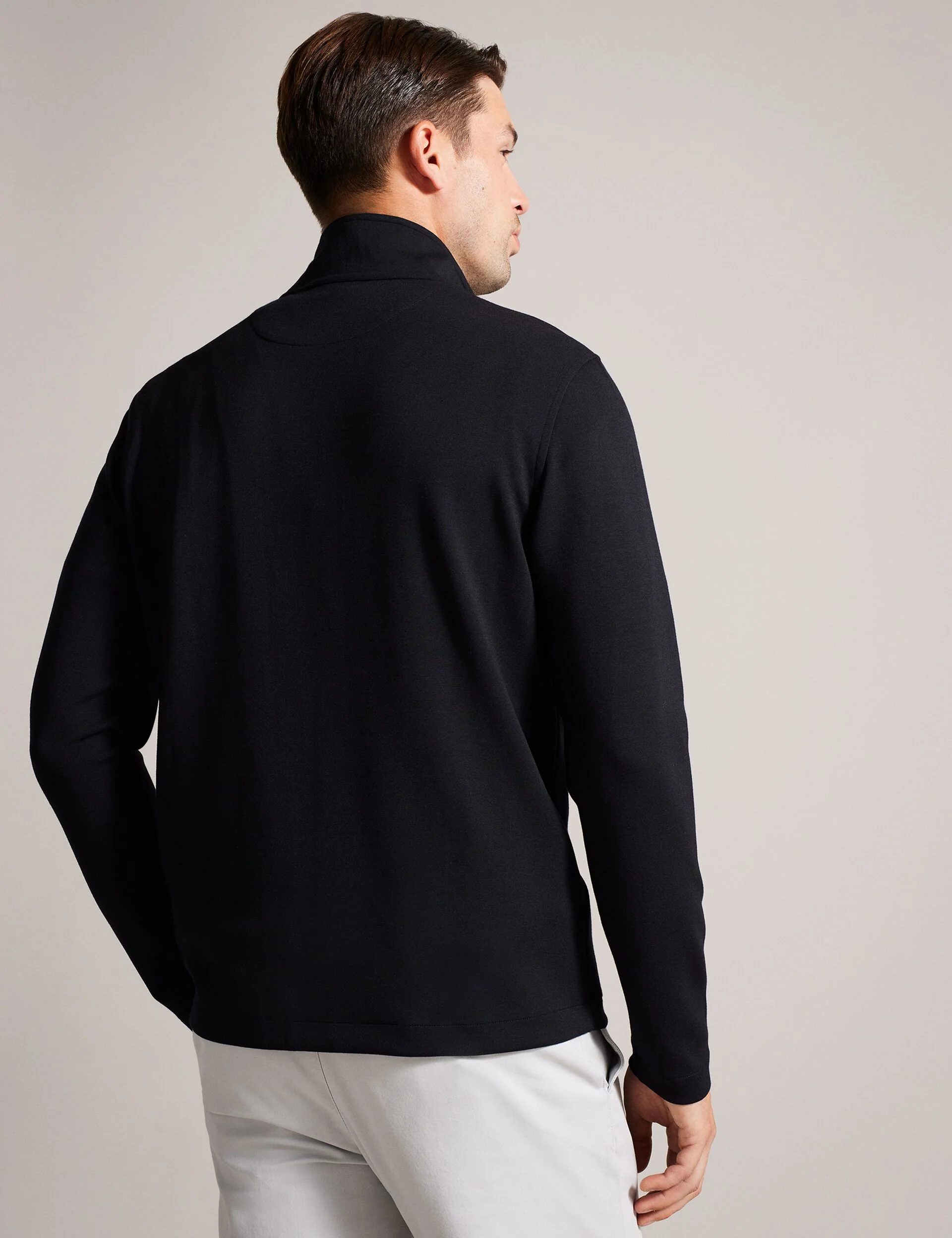 VELLER | BLACK - Image 4