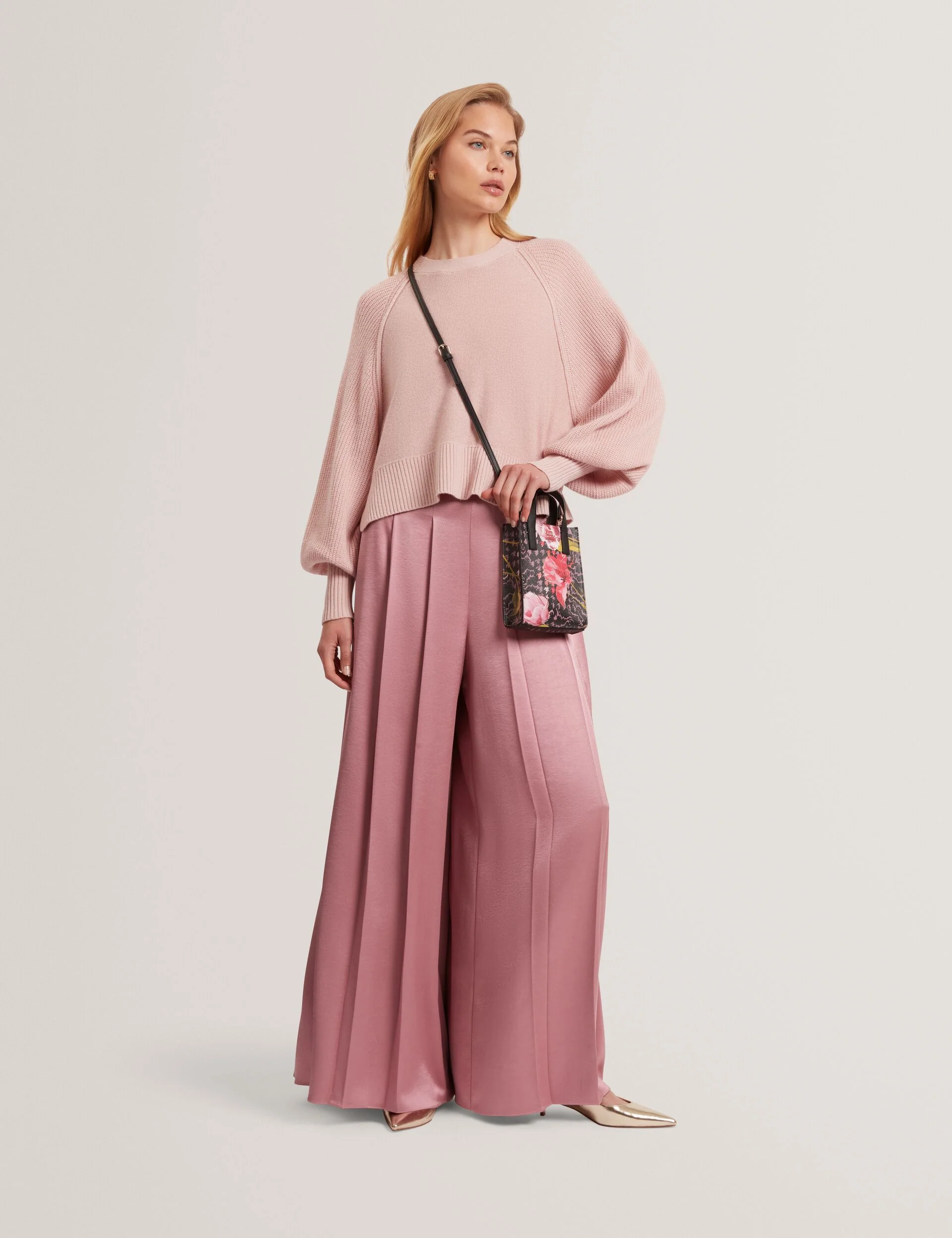 VICCKII | PALE PINK - Image 2