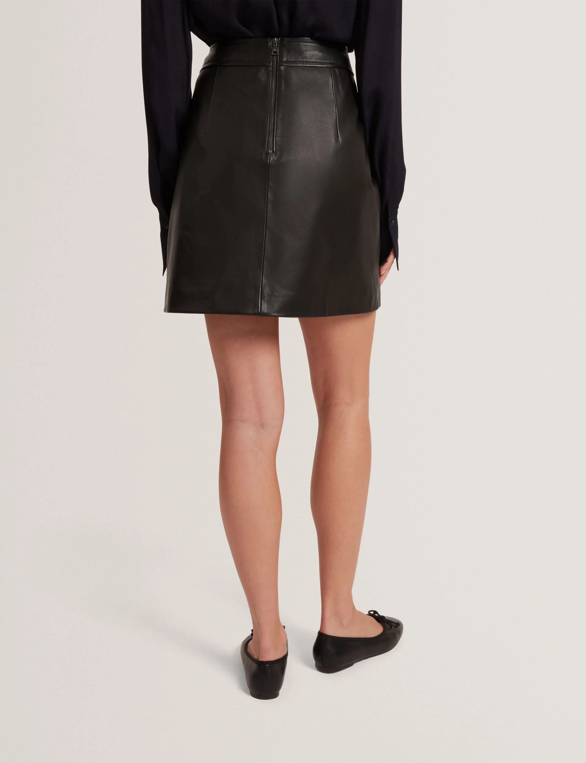 VIKTA | BLACK - Image 5