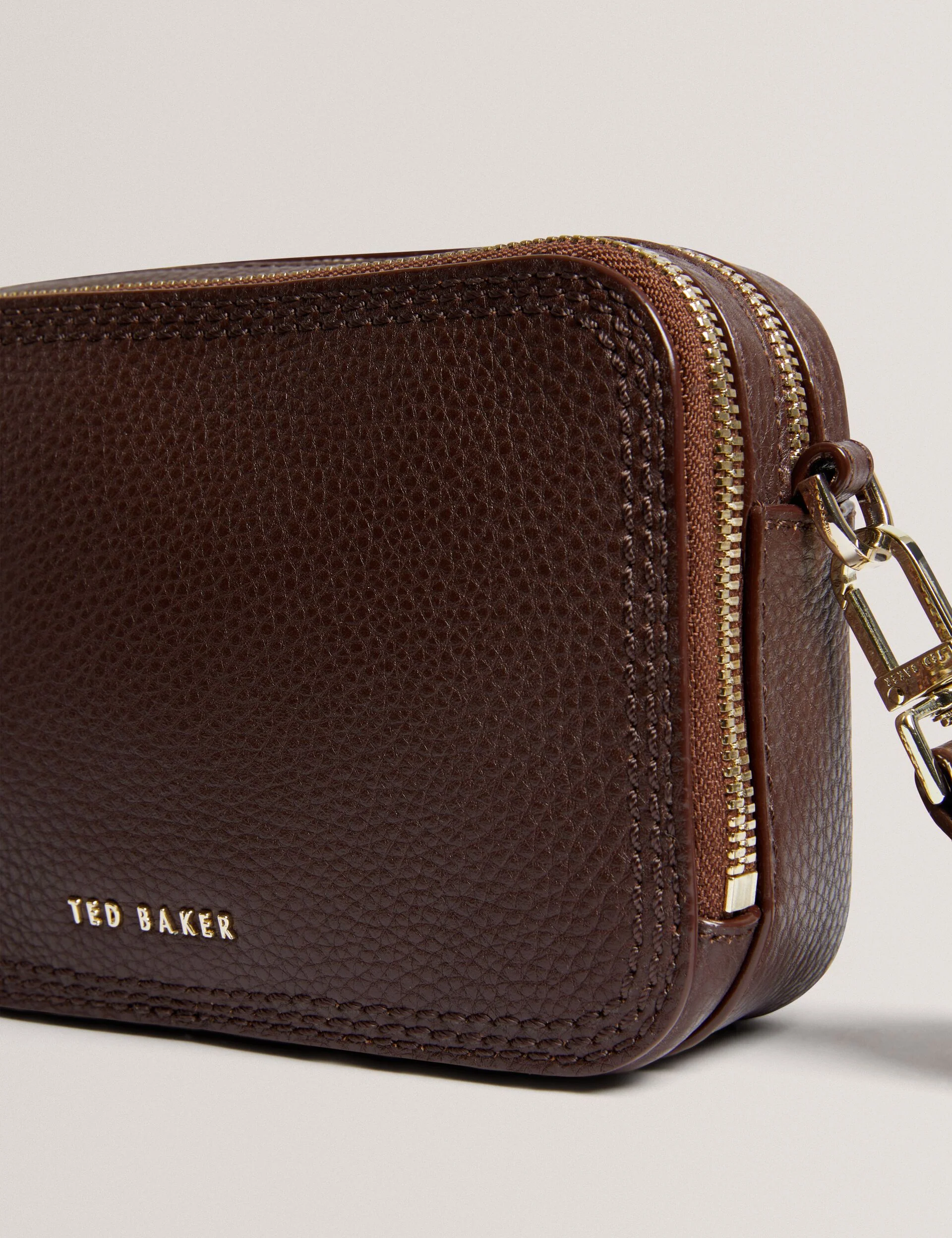 WILLSA | BROWN - Image 3