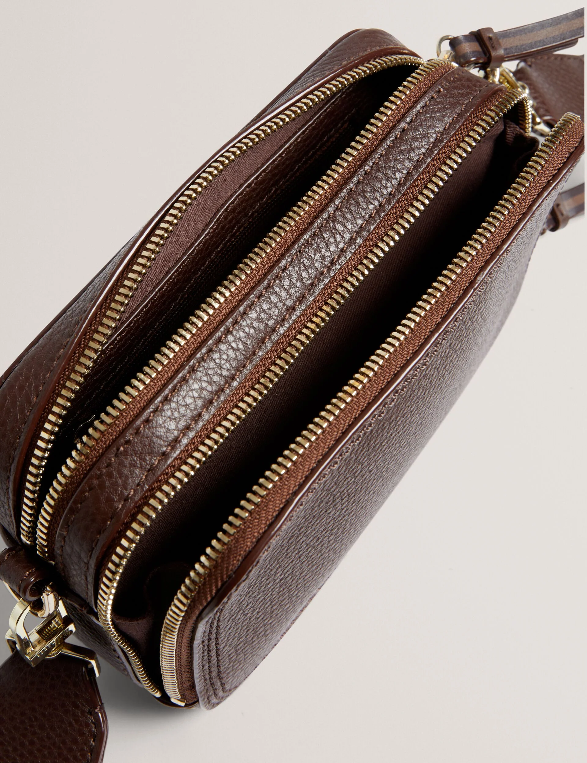 WILLSA | BROWN - Image 5