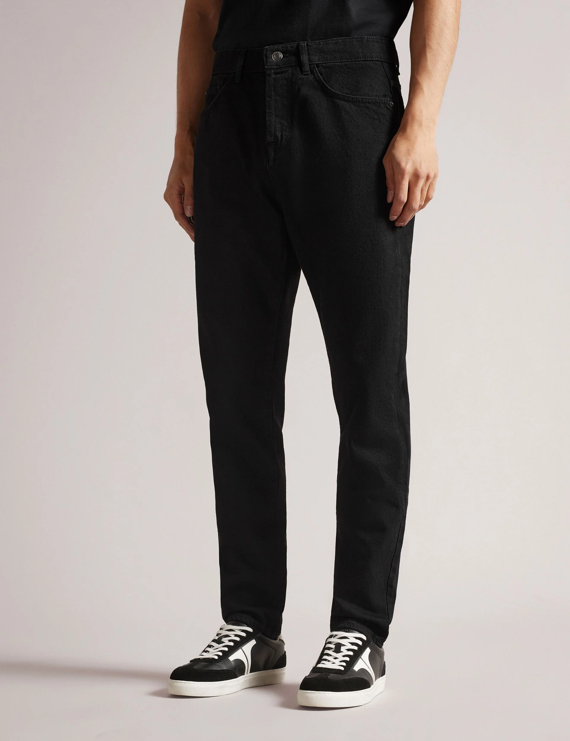 WOOLTUN | BLACK