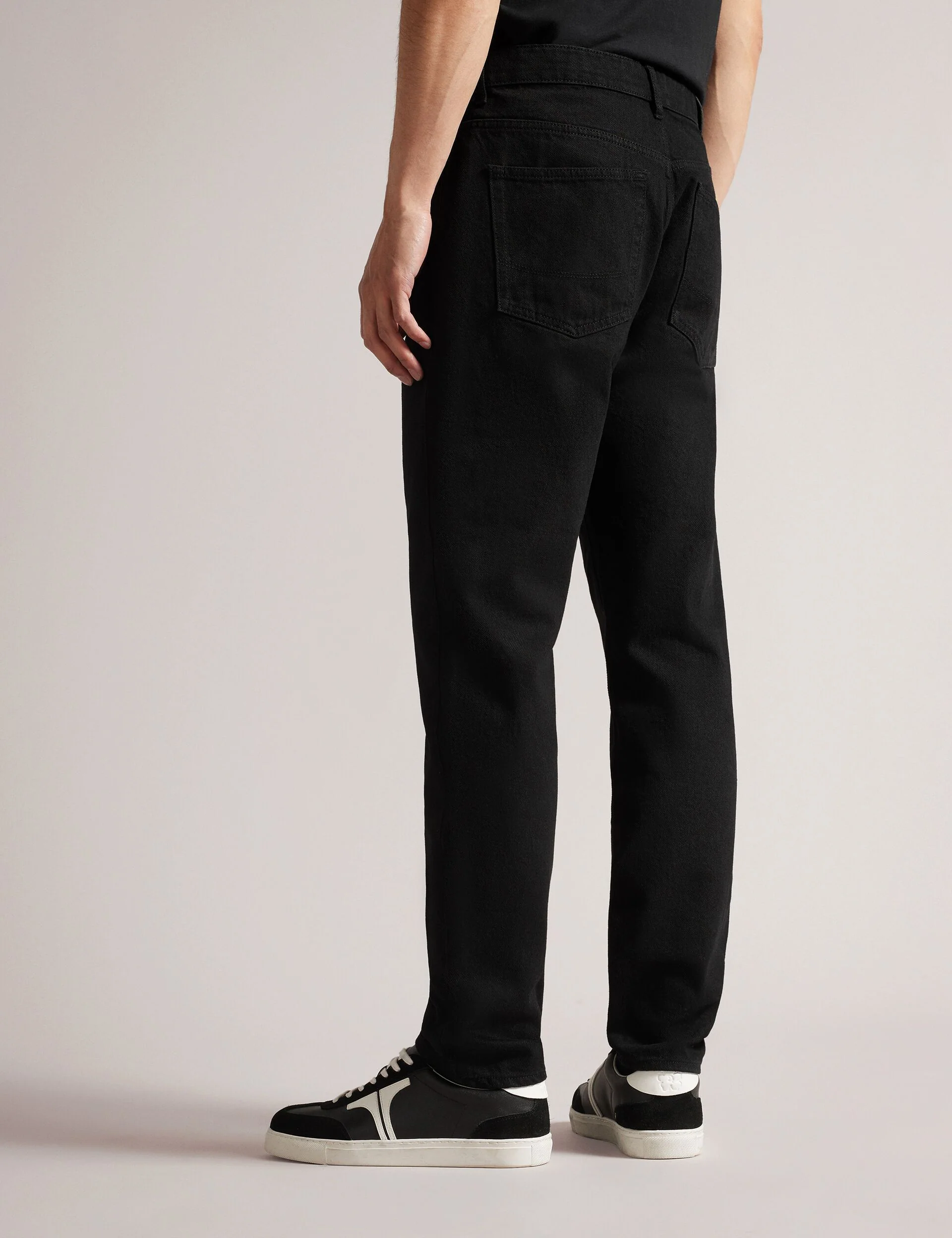 WOOLTUN | BLACK - Image 4