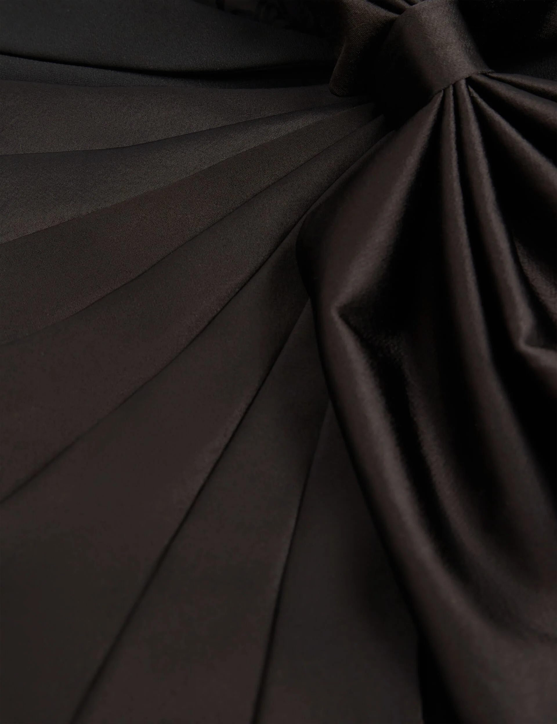 XENI | BLACK - Image 3