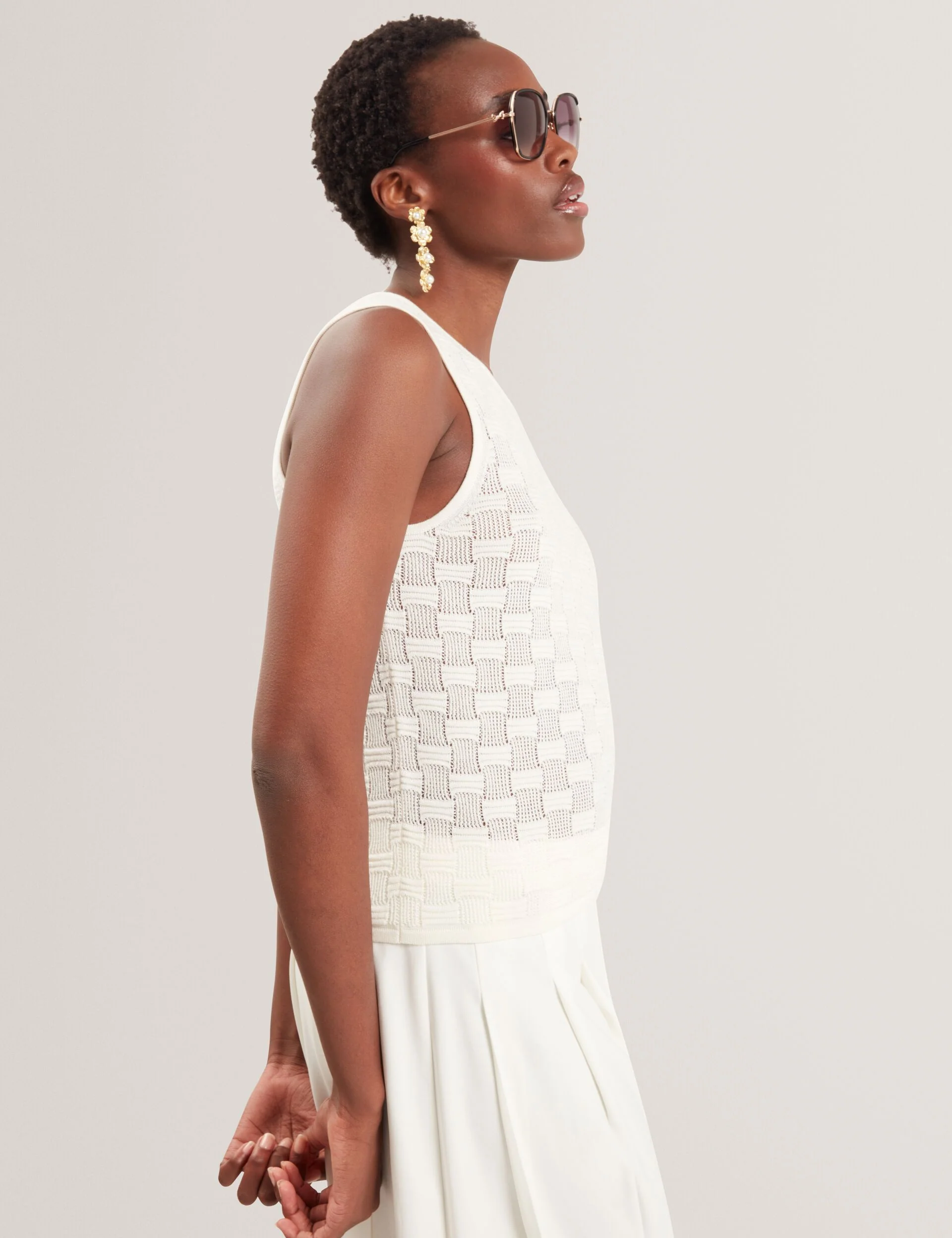 YUNA | WHITE - Image 4